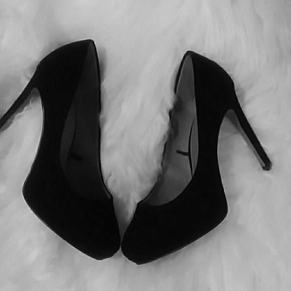 h and m black heels
